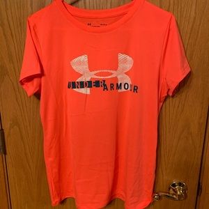 NEW never worn. Under Armour t-shirt. Large